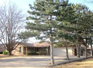 1411 Ebeling Dr, Plainview, TX 79072