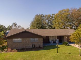 15686 Parkwood Dr S, Gulfport, MS 39503
