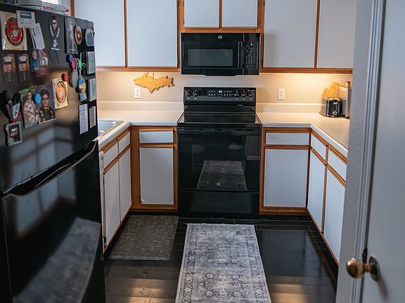 2nd image of 3751 Vale Dr