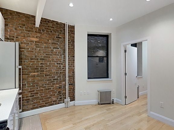 3rd image of 11 Stanton St #3A9