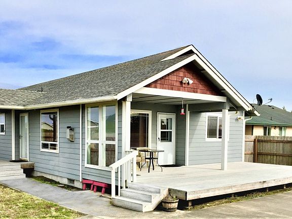 2nd image of 1269 Fleetwood Ave