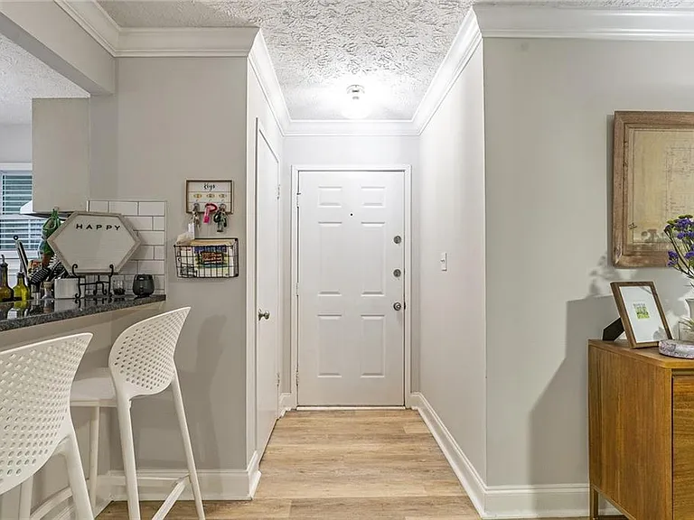 6800 Glenridge Dr #6820A — Photo 3