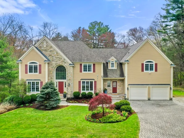 19 Buttonwood Dr, Andover, MA 01810