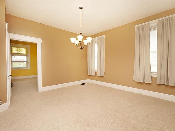 5th image of 4611 Carter Ave