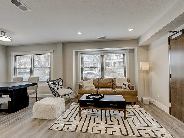 2105 N Booth St — Photo 5