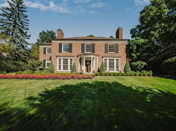 2721 Chesterton Rd, Shaker Heights, OH 44122