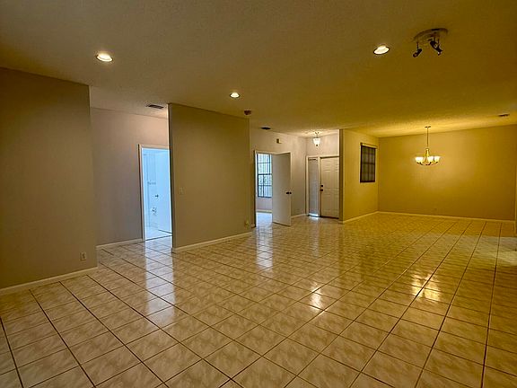 5th image of 6769 Montego Bay Blvd