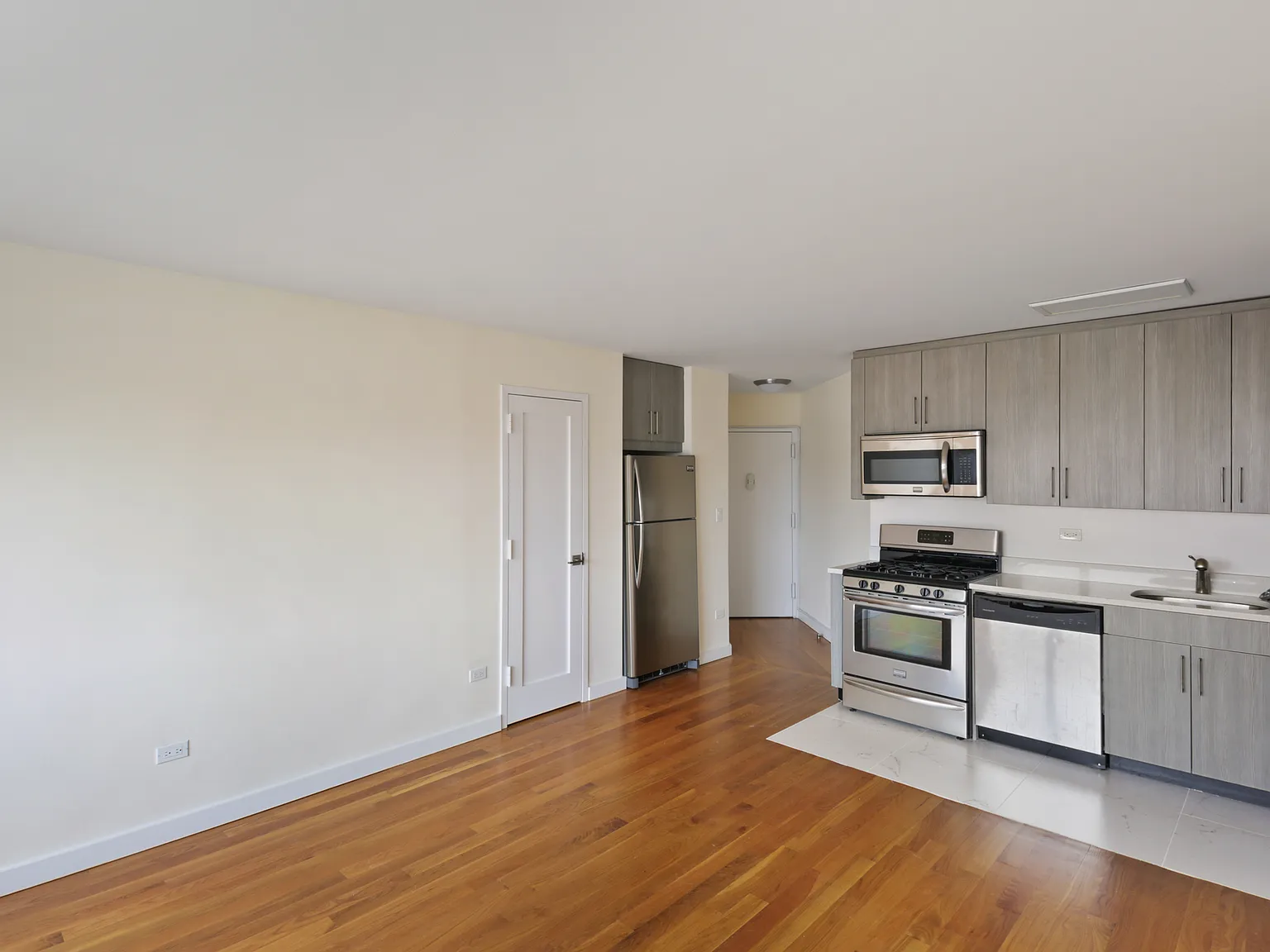 1770 Grand Concourse — Photo 2