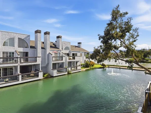 72 Cape Hatteras Ct, Redwood City, CA 94065