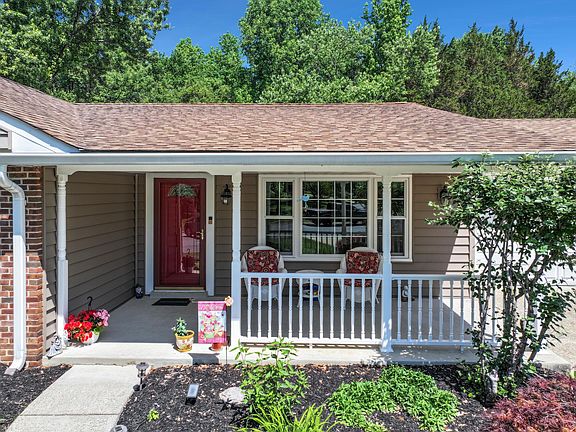 3rd image of 15006 Northshire Pl