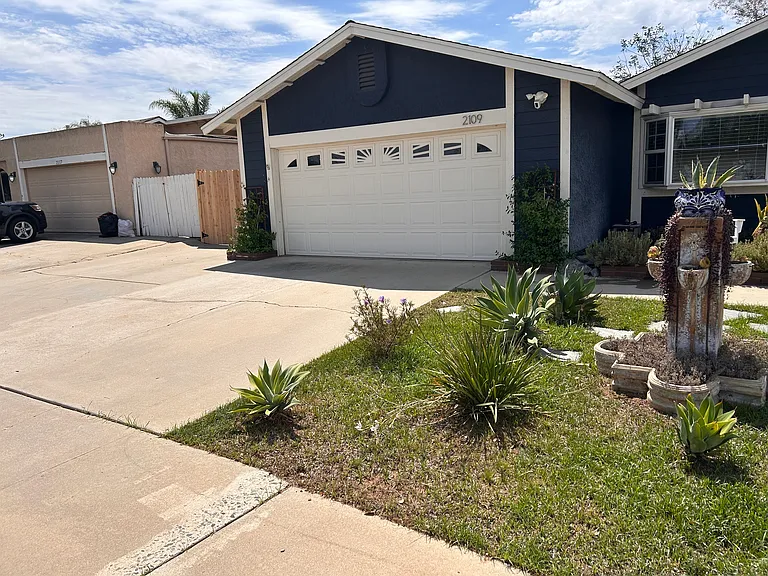 2109 Beartrap Pl — Photo 3