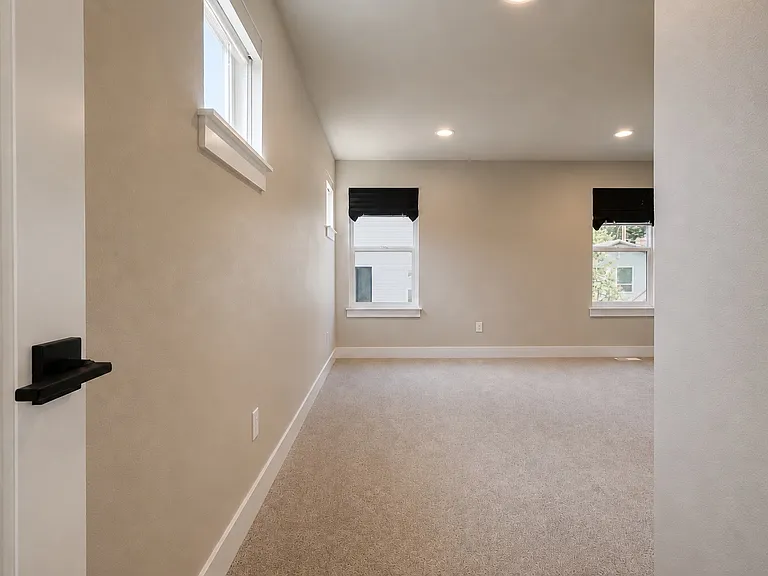 18532 Meridian Ave SE — Photo 16