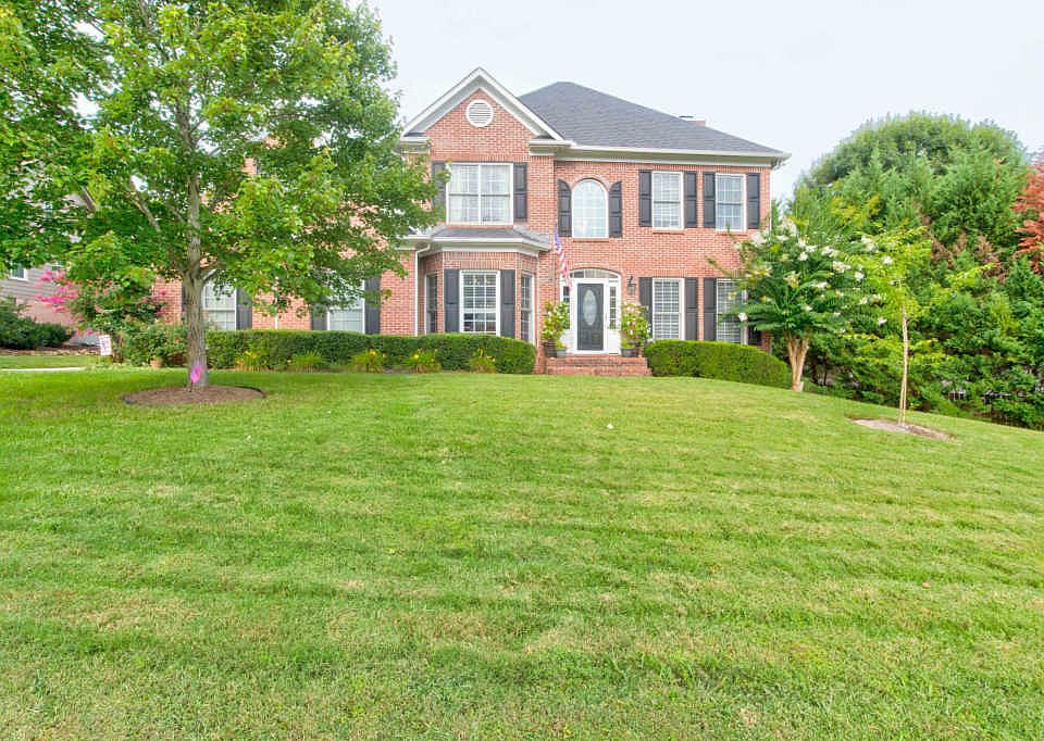 1st image of 1018 Royal Mew Ct
