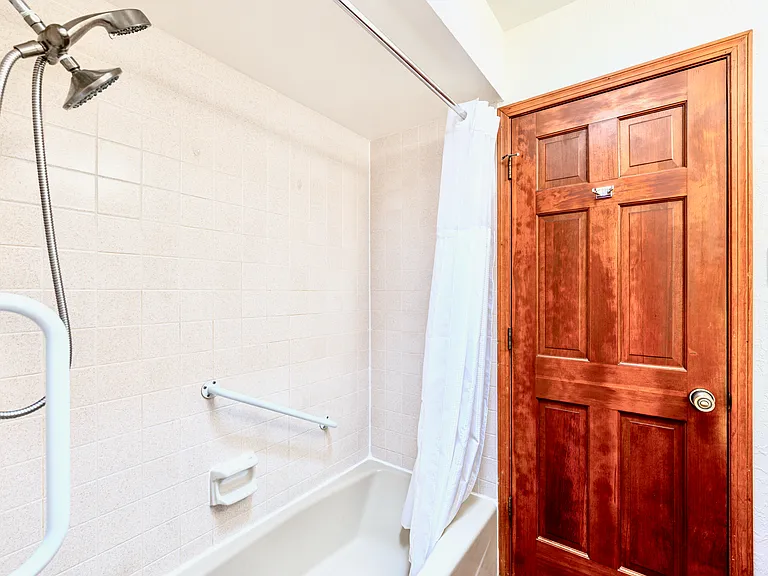 2192 Lumbre Ct — Photo 44