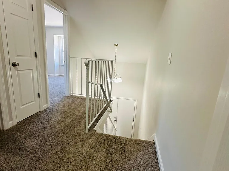 402 Woodlake Manor Dr #1000 — Photo 10