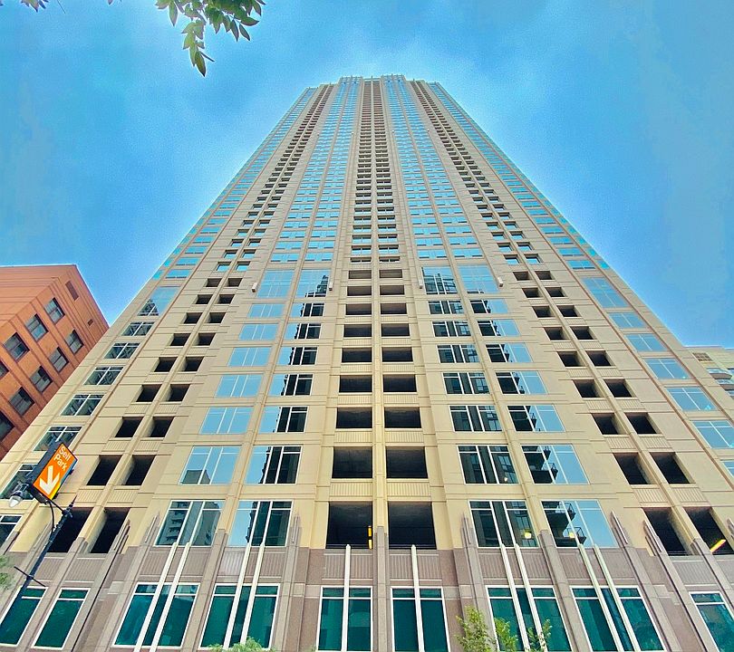 1st image of 33 W Ontario St APT 37E