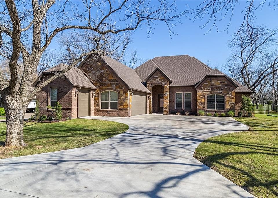 1st image of 8733 S Monticello Cir