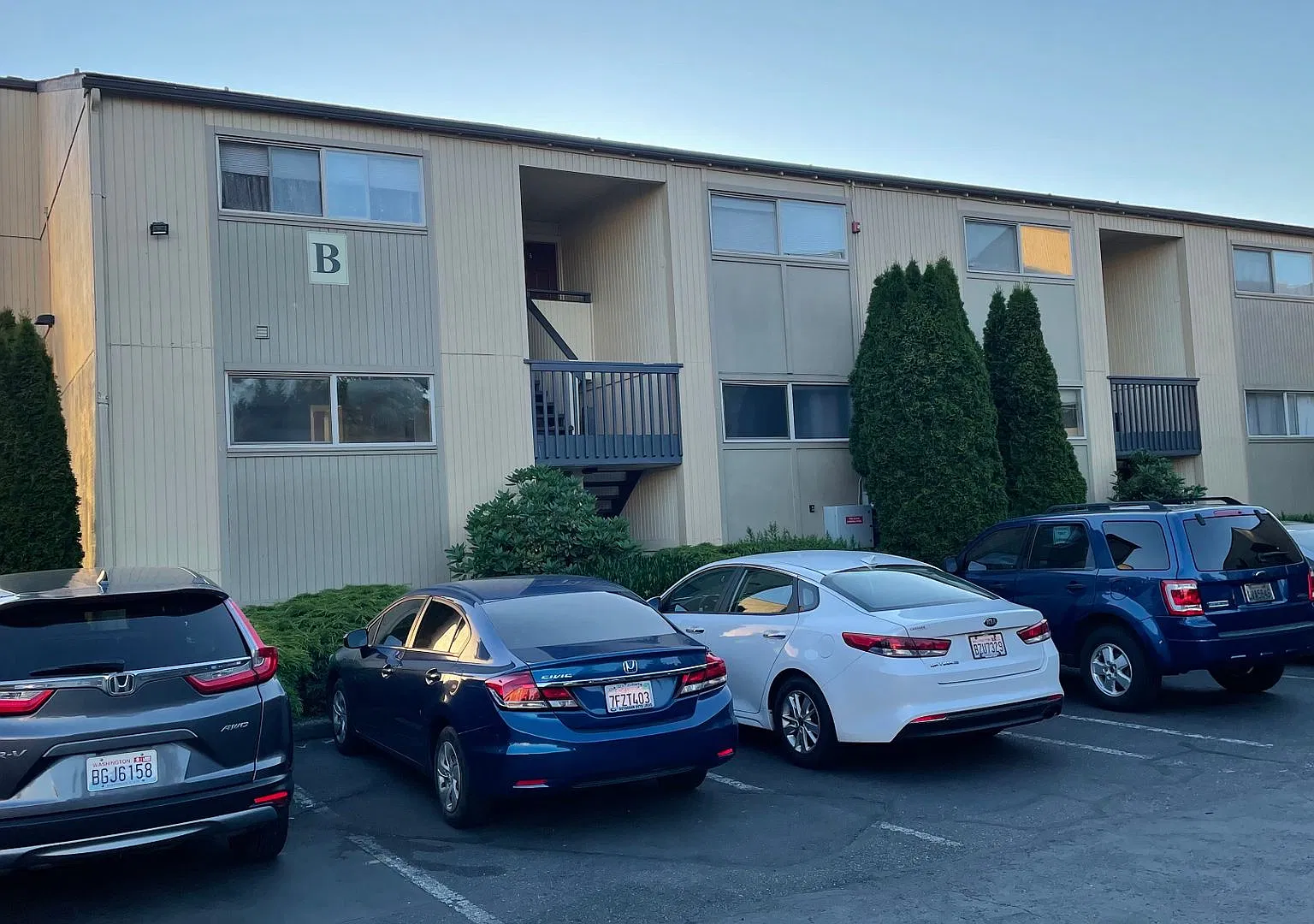 Liberty Lake Condo — Photo 1