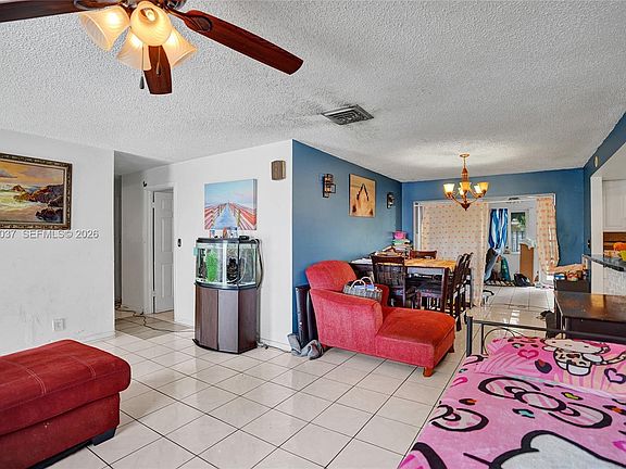 4th image of 1157 NW 45th Ave