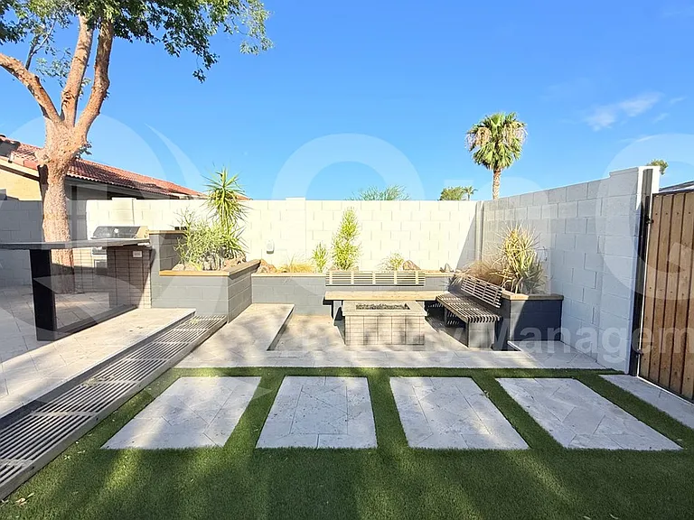 1222 W 13th St — Photo 18