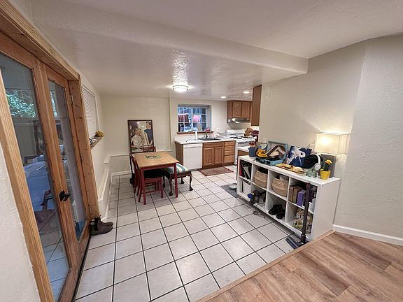 2nd image of 504 Eden Ave #B