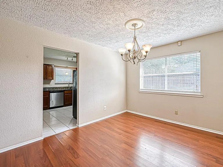 442 Redway Ln — Photo 5