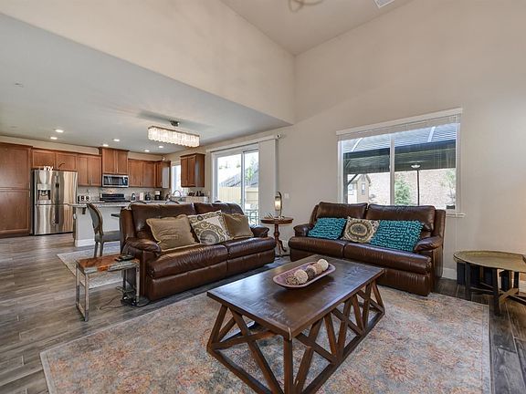 4th image of 3033 Beardsley Way