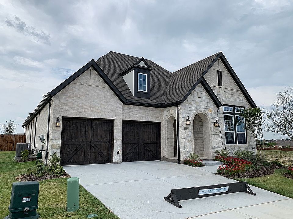 1st image of 8608 Sand Hills Dr