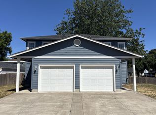 610 Maple St, Junction City, OR 97448