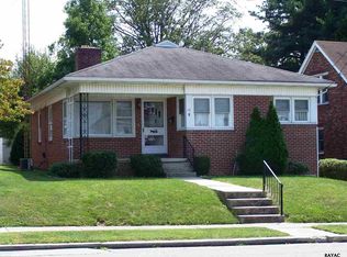112 W Elm Ave, Hanover, PA 17331