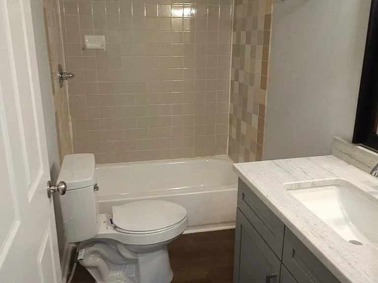 2810 Ashe St — Photo 16