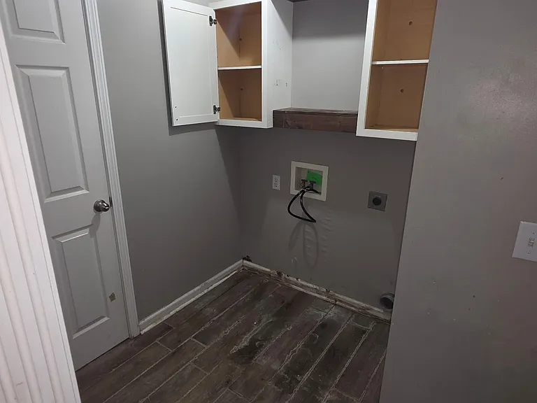 1309 E Irvine St — Photo 10