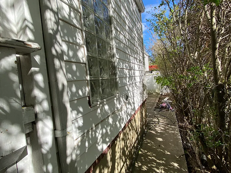 336 Scranton Ave #1 — Photo 18