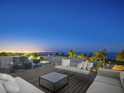 16820 Charmel Ln, Pacific Palisades, CA, 90272