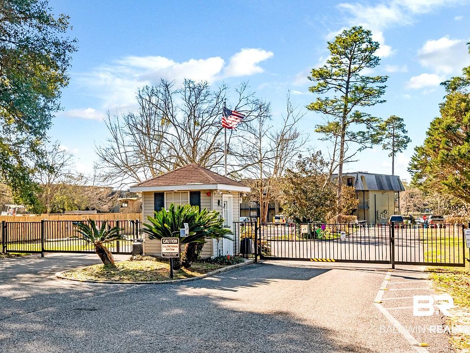 1st image of 314 Riverbend Dr #314