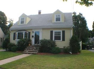 21 Loris Rd, Peabody, MA 01960