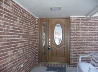 15 Southridge Rd, Terre Haute, IN 47802