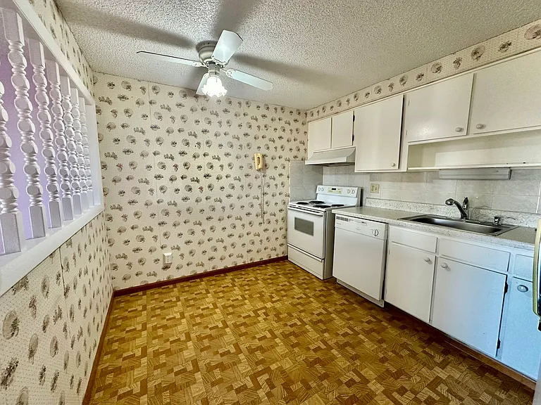 1304 S Parker Rd #261 — Photo 7