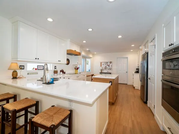 6016 Dassia Way, Oceanside, CA 92056