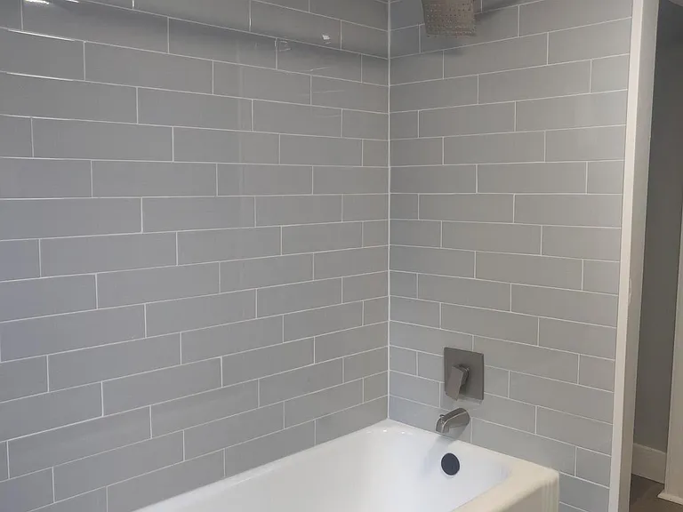 4951 W Thompson St #2R — Photo 5