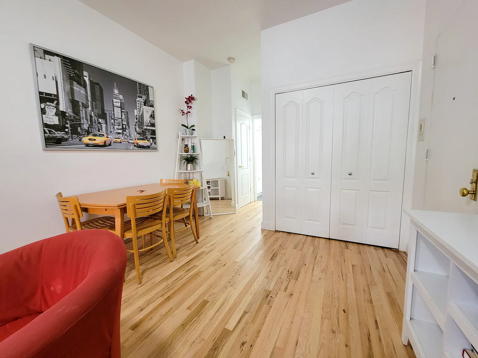 344 East 51st Street — Photo 2