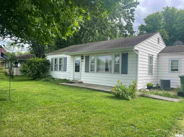 206 Springfield Ave, Anna, IL 62906