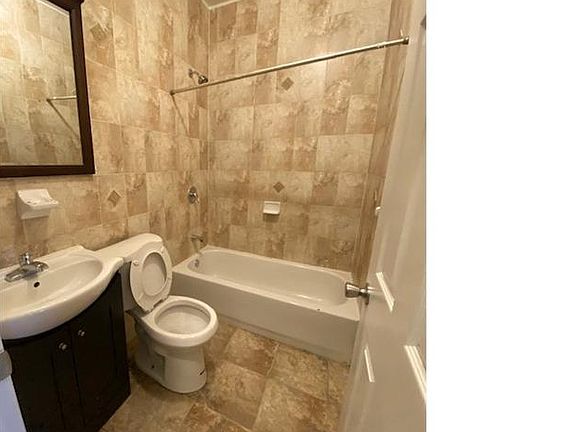 3rd image of 3935 Secor Ave #1