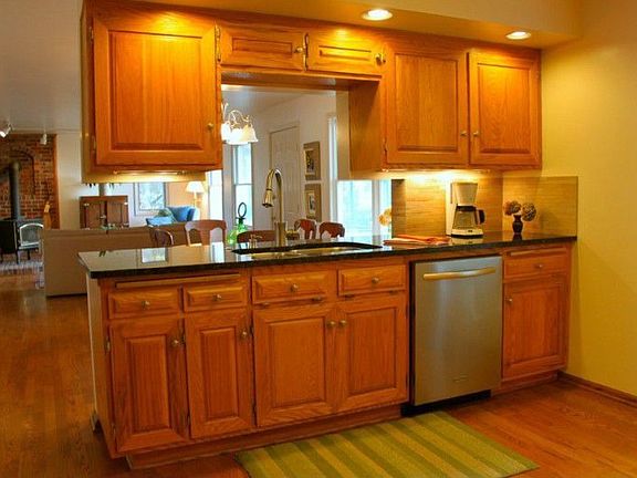 Updated Kitchen with stainless appliances and gas ss range