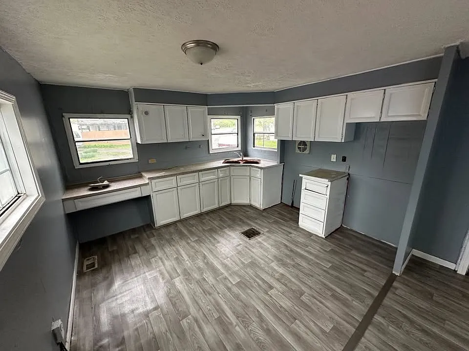 Maple Court MHP - 23 — Photo 1