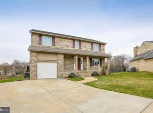 16 Greengable Garth, Nottingham, MD 21236