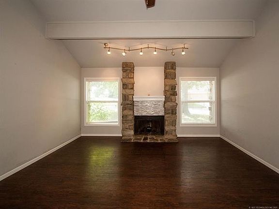 3rd image of 7902 S 87th Ave E