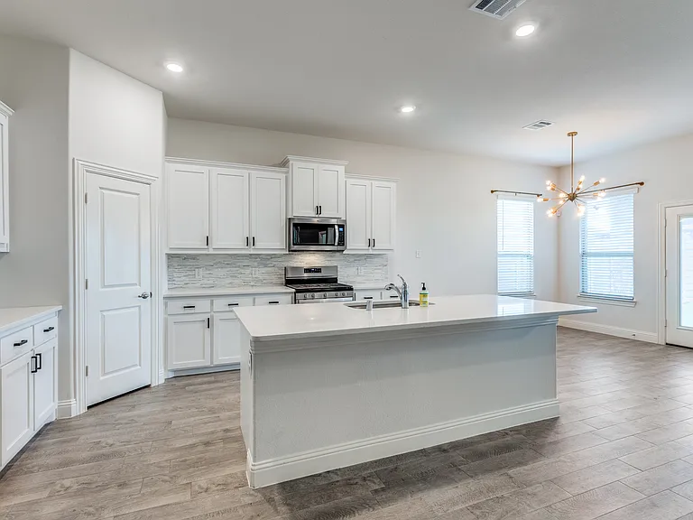 7412 Twisted Thicket Ln — Photo 8