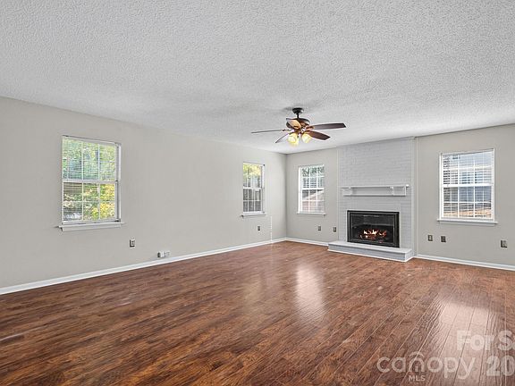 4th image of 12424 Cool Mist Ln