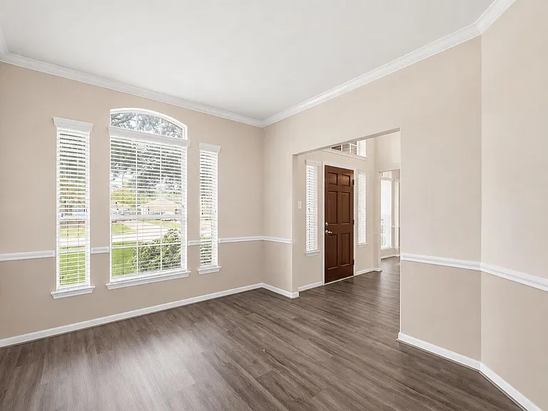 3821 Houston Lake Dr — Photo 5